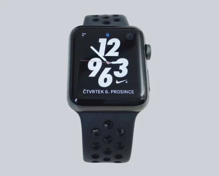 PulseForge Pro Smartwatch